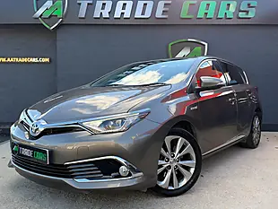 Used 2017 Toyota Auris Excel Platinum Bronze - Interior and Exterior details 3