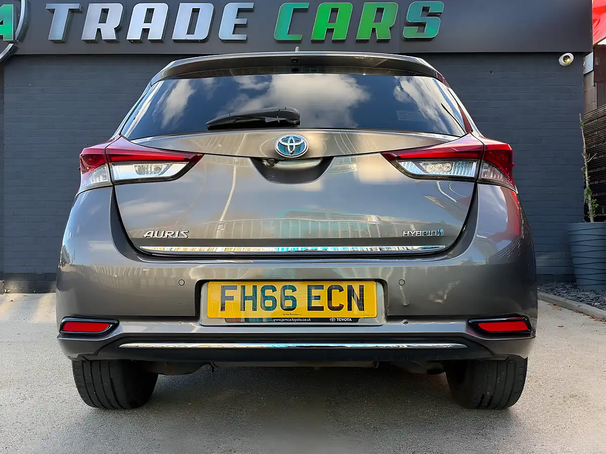 Used 2017 Toyota Auris Excel Platinum Bronze - Interior and Exterior details 6