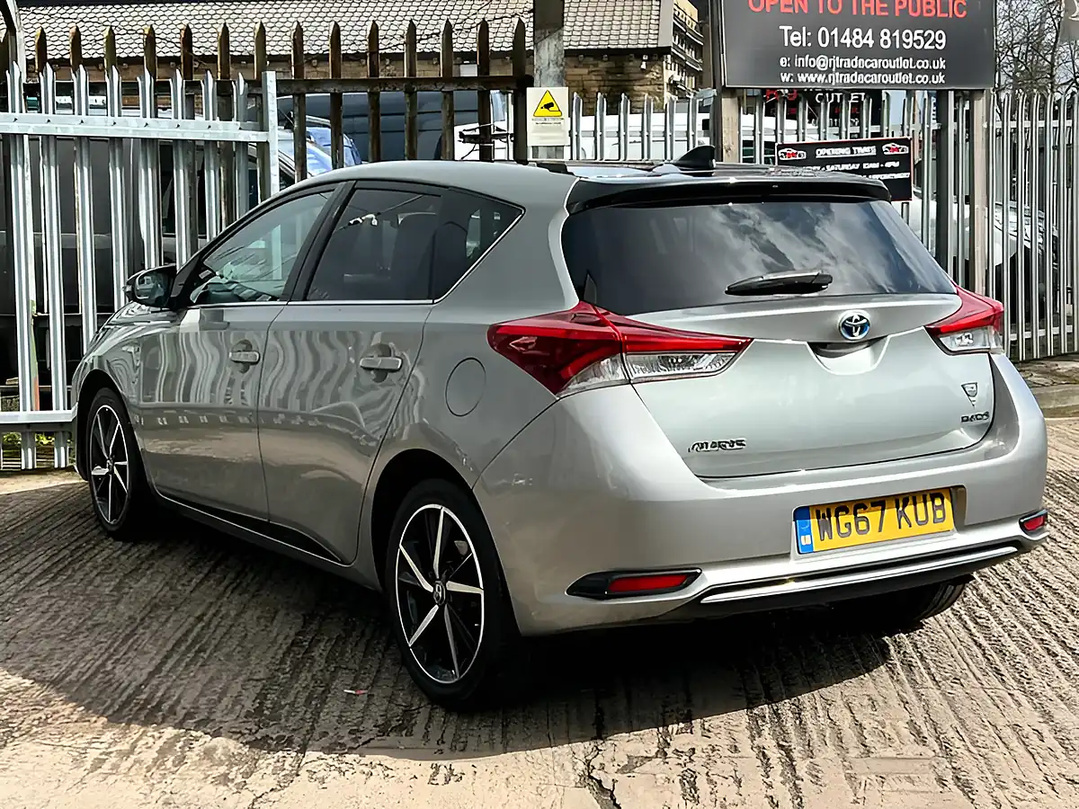 Used 2017 Toyota Auris GB25 Grey/Black - Interior and Exterior details 10