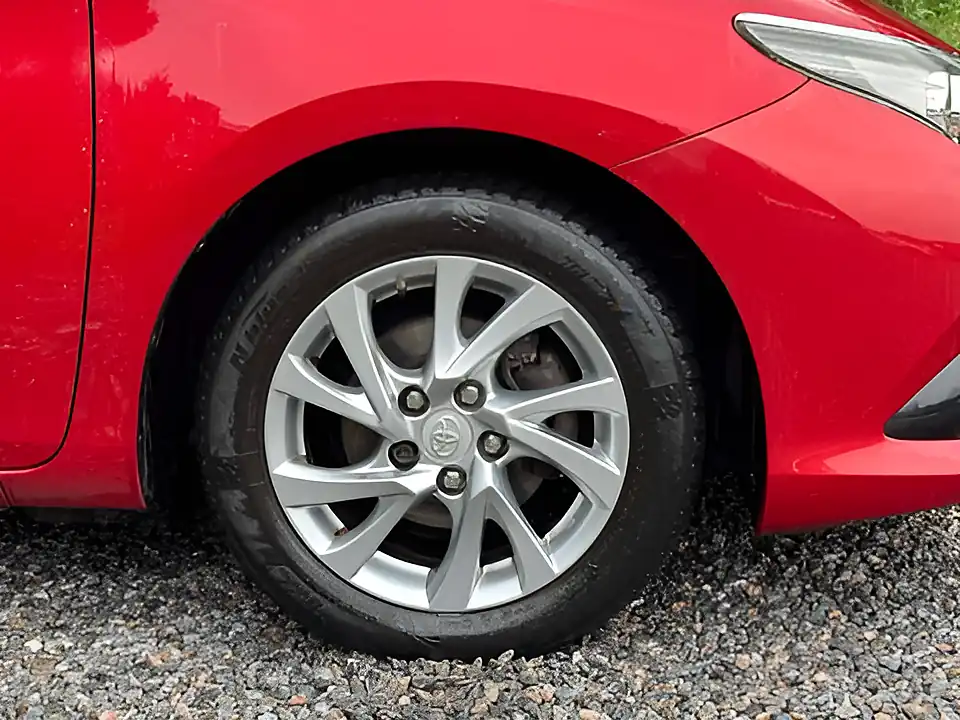 Used 2017 Toyota Auris Icon Vermillion Red - Interior and Exterior details 12