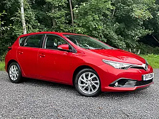 Used 2017 Toyota Auris Icon Vermillion Red - Interior and Exterior details 3