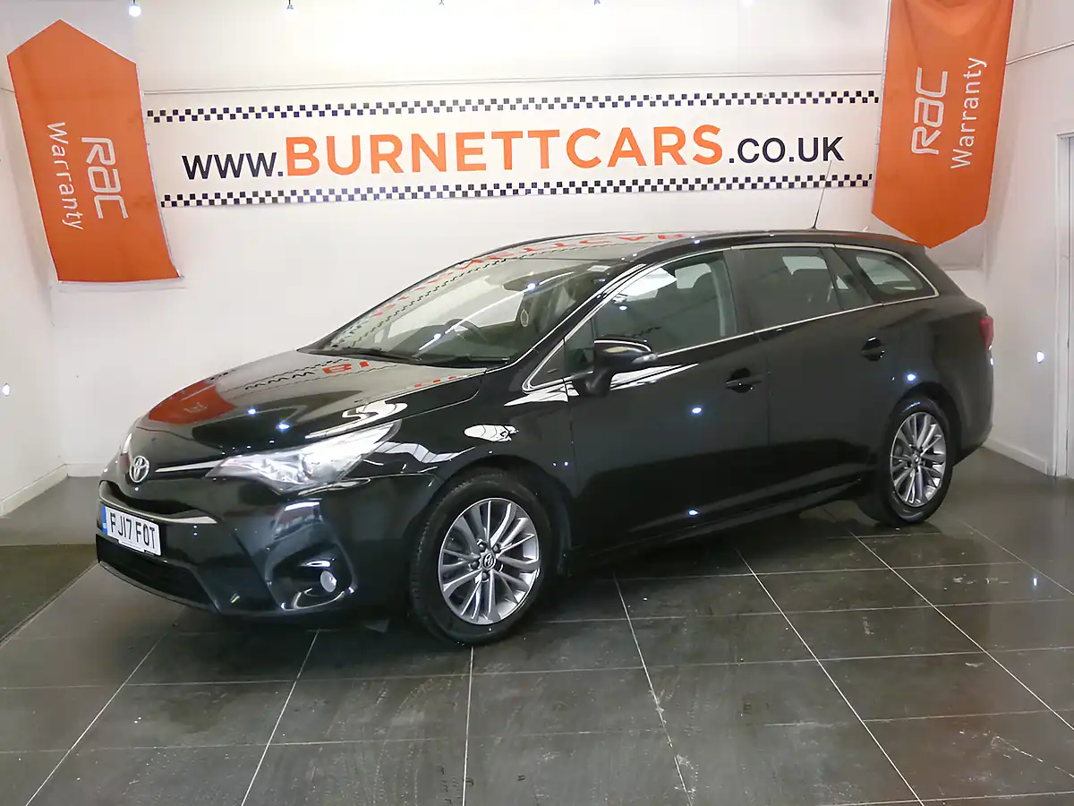 Used 2017 Toyota Avensis Business Edition Black - Front View