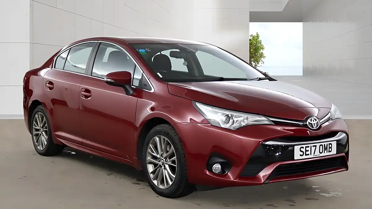 Used 2017 Toyota Avensis Business Edition Red - Front View