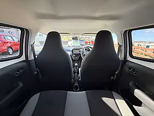 Used 2017 Toyota Aygo White - Interior and Exterior details 13