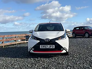 Used 2017 Toyota Aygo White - Interior and Exterior details 2