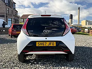 Used 2017 Toyota Aygo White - Interior and Exterior details 7