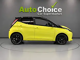 Used 2017 Toyota Aygo X-Cite 3 Yellow - Interior and Exterior details 7