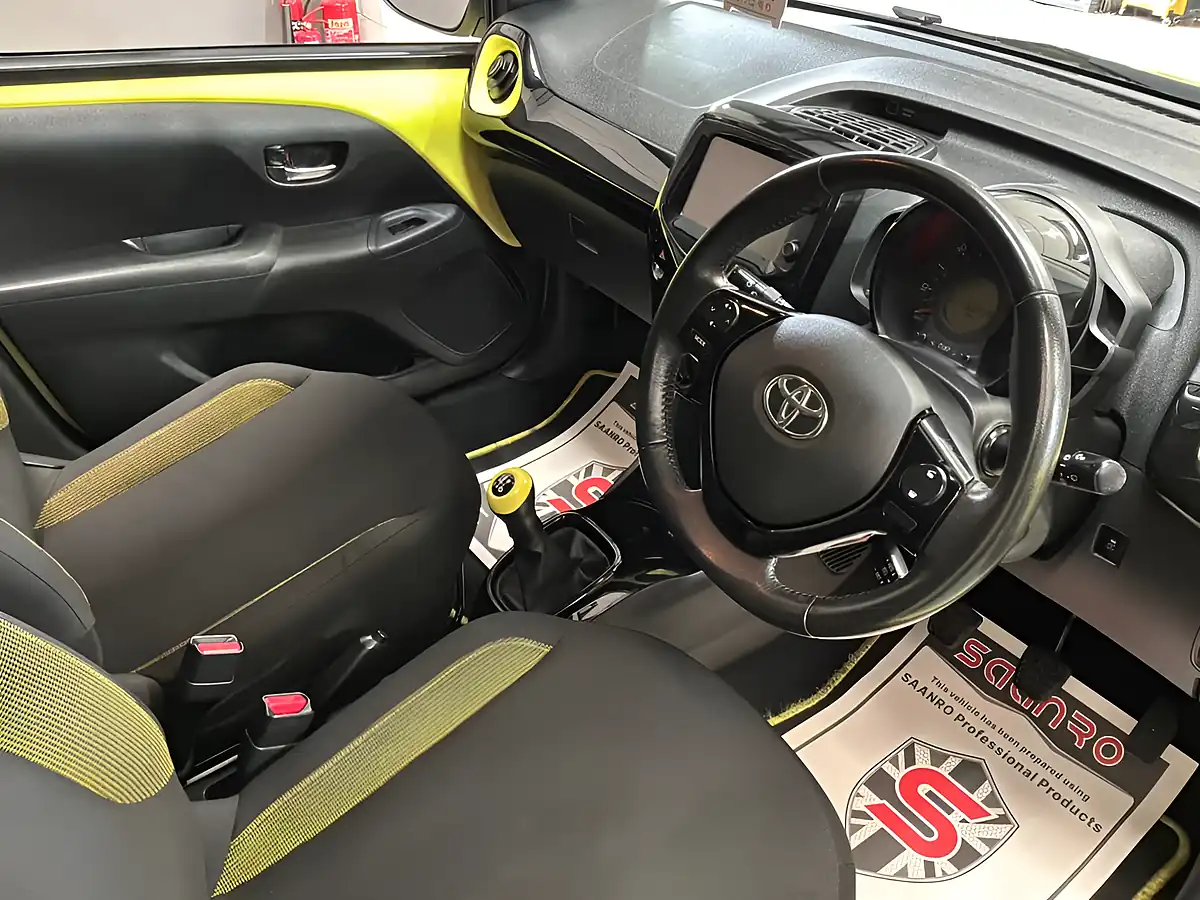 Used 2017 Toyota Aygo X-Cite 3 Yellow - Interior and Exterior details 9