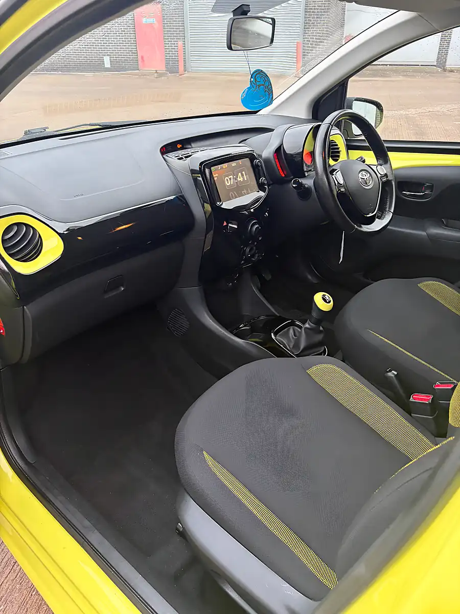 Used 2017 Toyota Aygo X-Cite 3 Yellow - Interior and Exterior details 11
