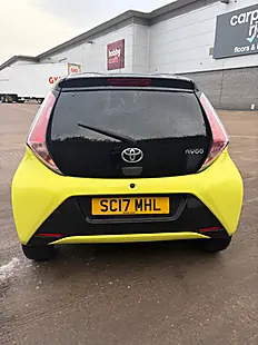 Used 2017 Toyota Aygo X-Cite 3 Yellow - Interior and Exterior details 4