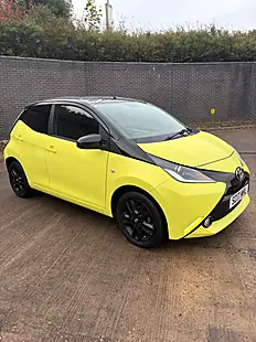 Used 2017 Toyota Aygo X-Cite 3 Yellow - Interior and Exterior details 7