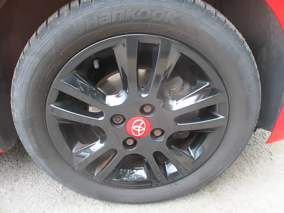 Used 2017 Toyota Aygo X-Cite 4 Red - Interior and Exterior details 13