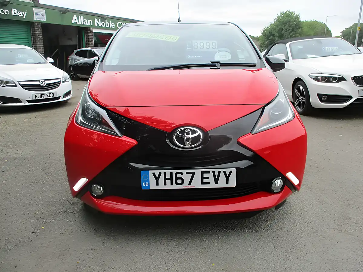 Used 2017 Toyota Aygo X-Cite 4 Red - Interior and Exterior details 4