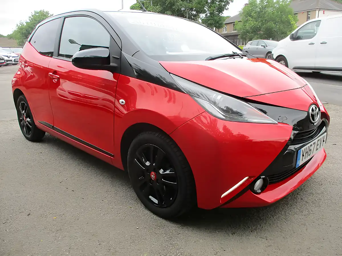 Used 2017 Toyota Aygo X-Cite 4 Red - Interior and Exterior details 5