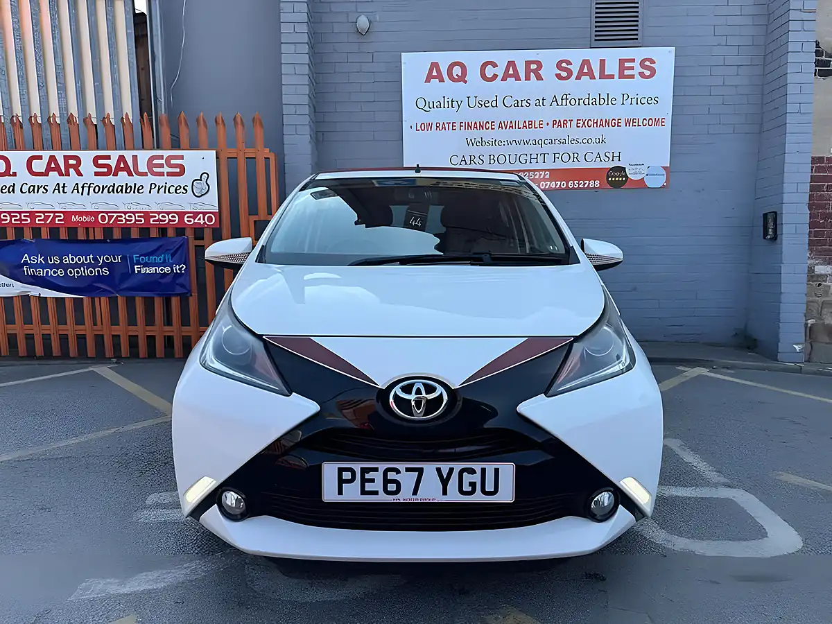 Used 2017 Toyota Aygo X-Claim Funroof White - Interior and Exterior details 2