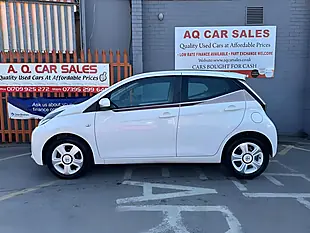 Used 2017 Toyota Aygo X-Claim Funroof White - Interior and Exterior details 4