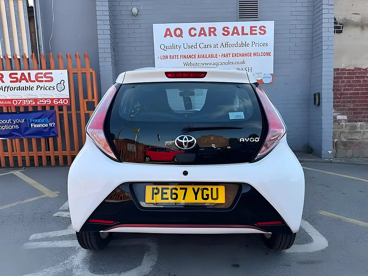 Used 2017 Toyota Aygo X-Claim Funroof White - Interior and Exterior details 6