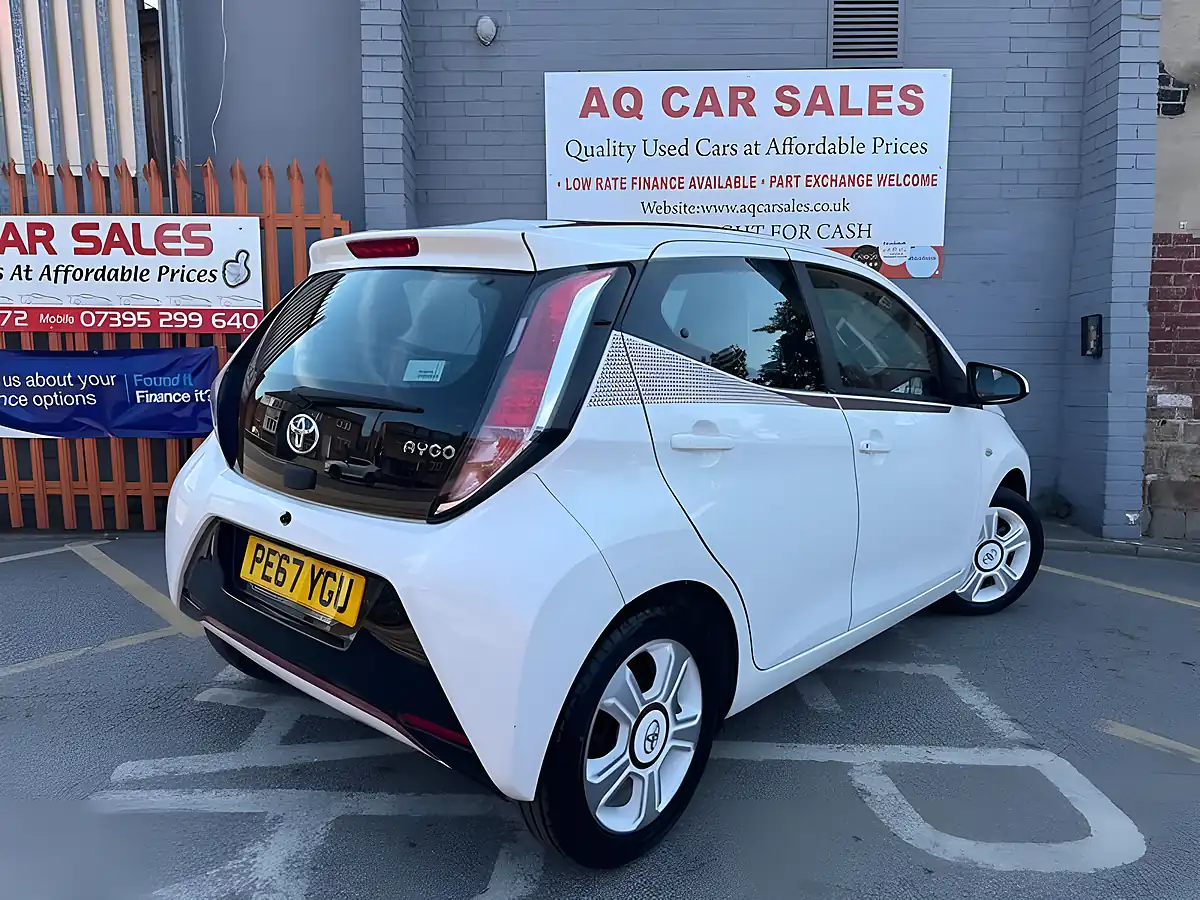 Used 2017 Toyota Aygo X-Claim Funroof White - Interior and Exterior details 7