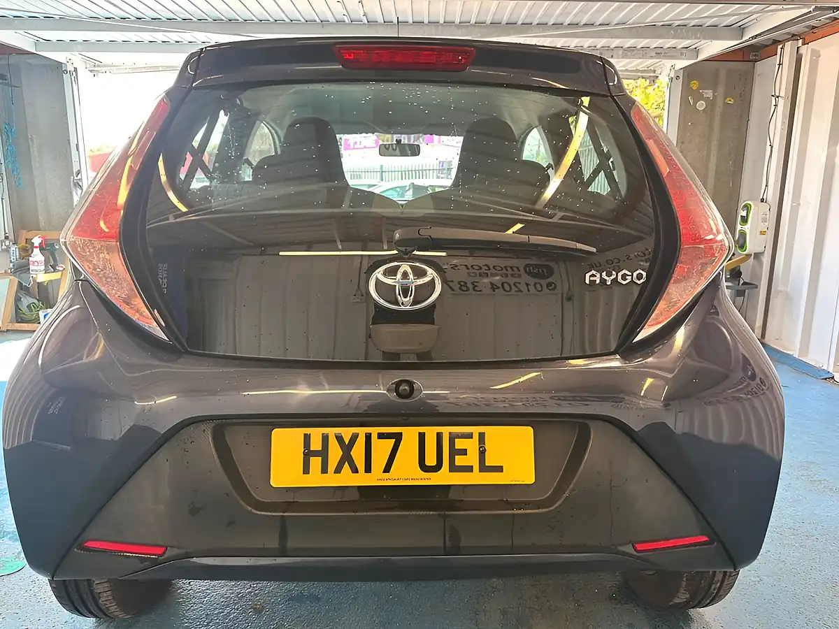 Used 2017 Toyota Aygo X-Play Blue - Interior and Exterior details 10