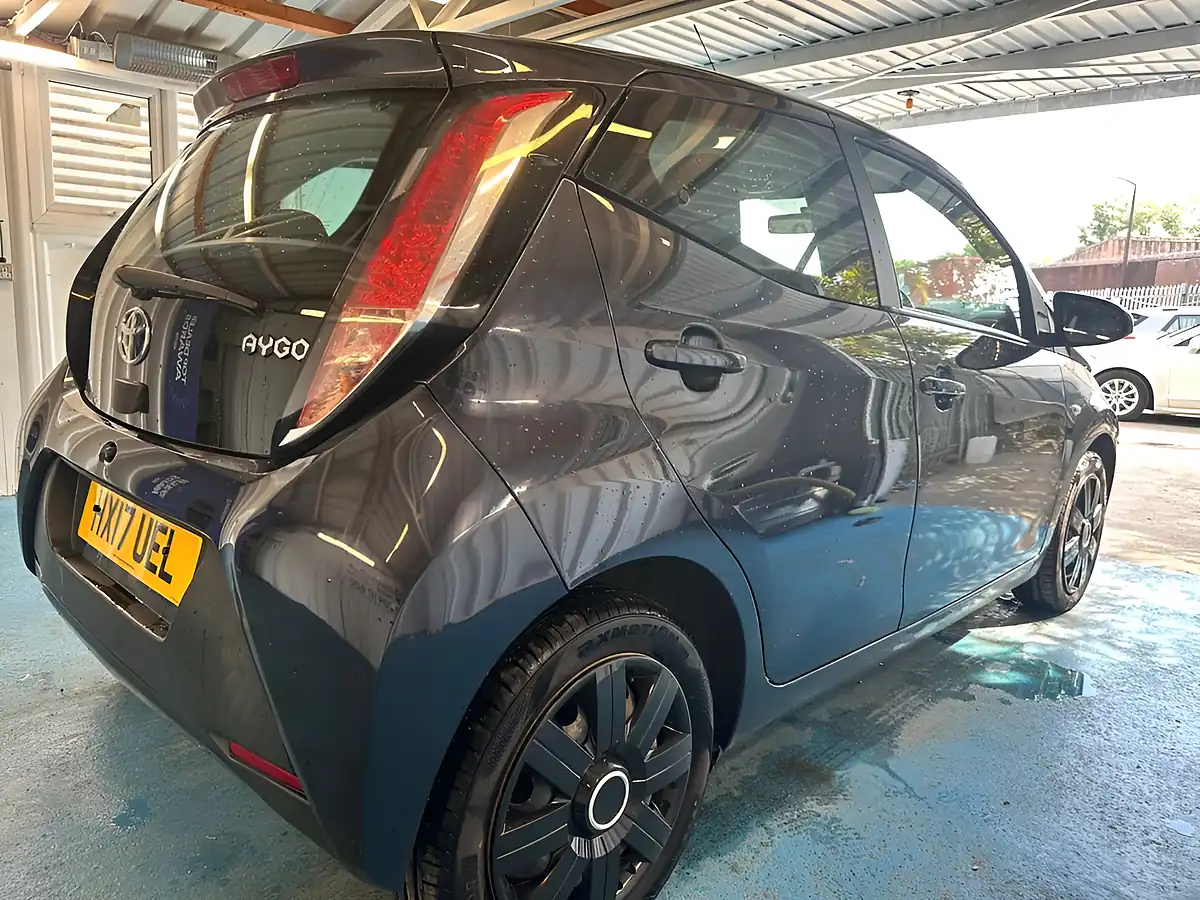 Used 2017 Toyota Aygo X-Play Blue - Interior and Exterior details 12