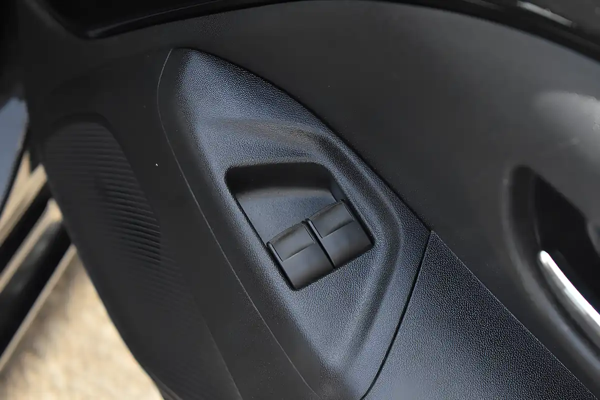 Used 2017 Toyota Aygo X-Play Bold Black - Interior and Exterior details 15