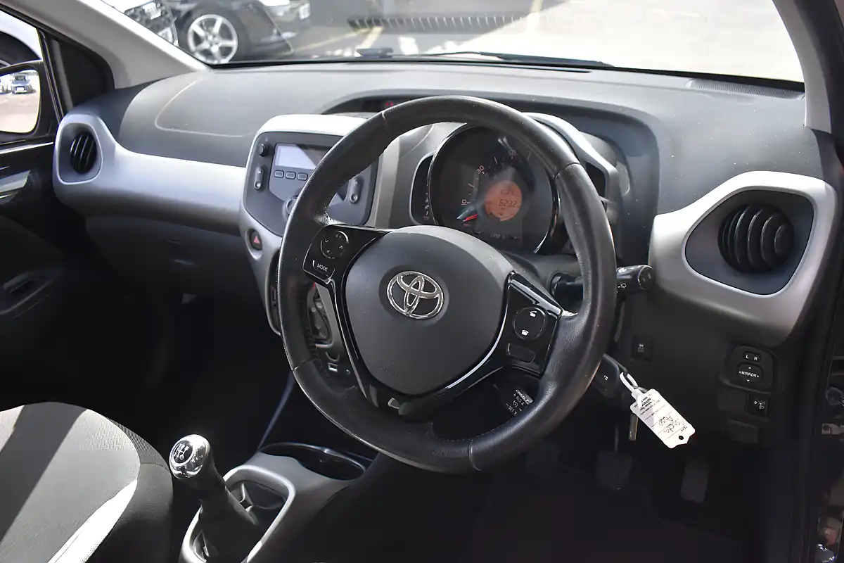 Used 2017 Toyota Aygo X-Play Bold Black - Interior and Exterior details 8