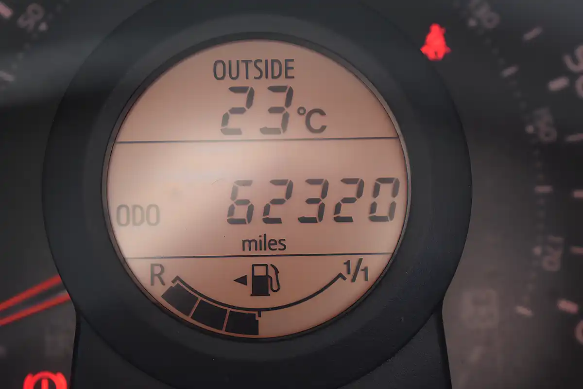 Used 2017 Toyota Aygo X-Play Bold Black - Interior and Exterior details 9