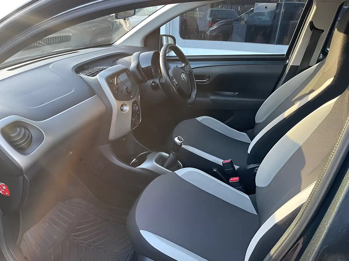Used 2017 Toyota Aygo X-Play Grey - Interior and Exterior details 14