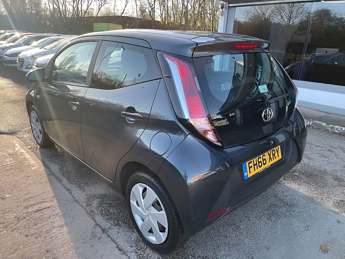Used 2017 Toyota Aygo X-Play Grey - Interior and Exterior details 3
