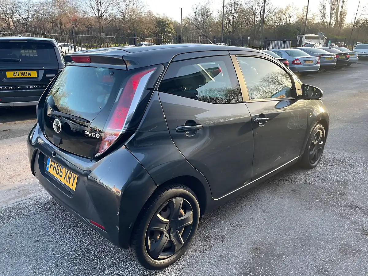 Used 2017 Toyota Aygo X-Play Grey - Interior and Exterior details 5
