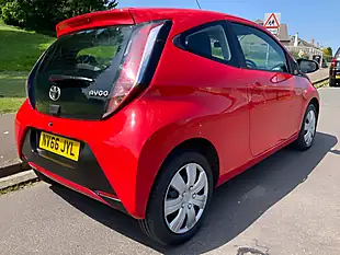Used 2017 Toyota Aygo X-Play Red - Interior and Exterior details 6