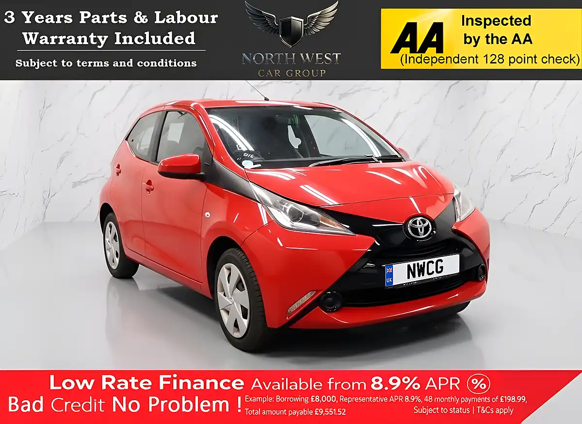 Used 2017 Toyota Aygo X-Play Red - Front View