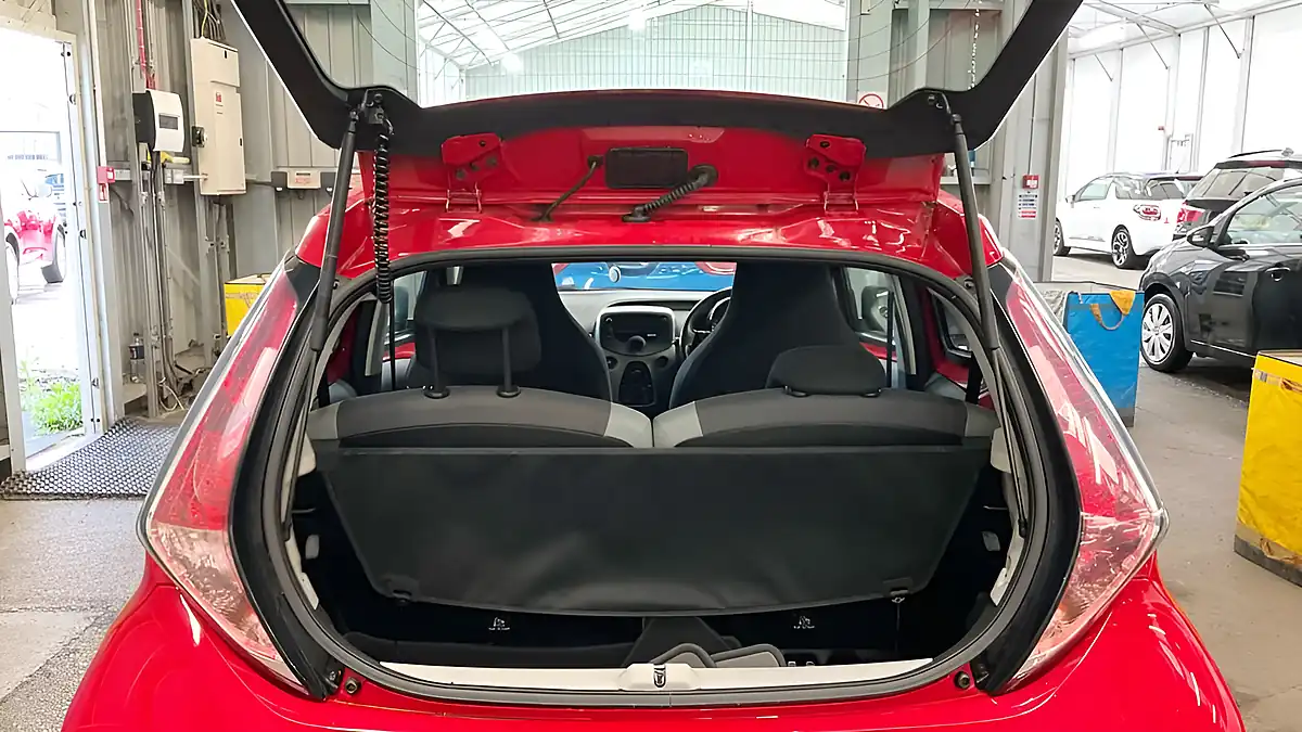 Used 2017 Toyota Aygo X-Play Red - Interior and Exterior details 11