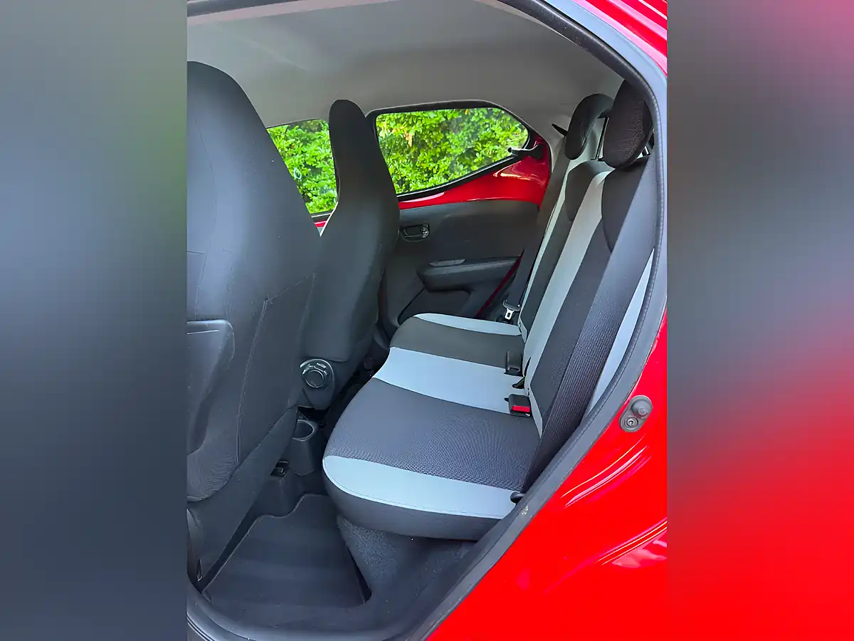 Used 2017 Toyota Aygo X-Play Red - Interior and Exterior details 10