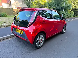 Used 2017 Toyota Aygo X-Play Red - Interior and Exterior details 3