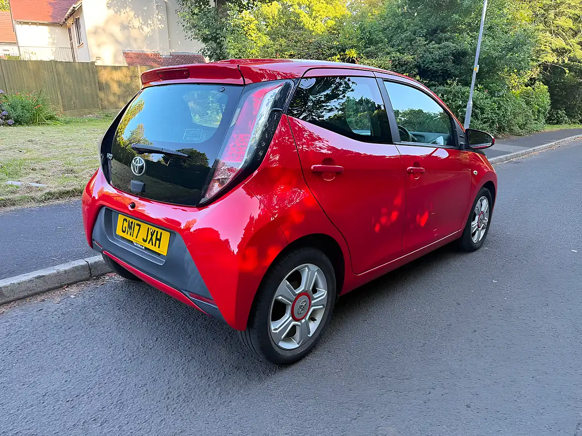 Used 2017 Toyota Aygo X-Play Red - Interior and Exterior details 3