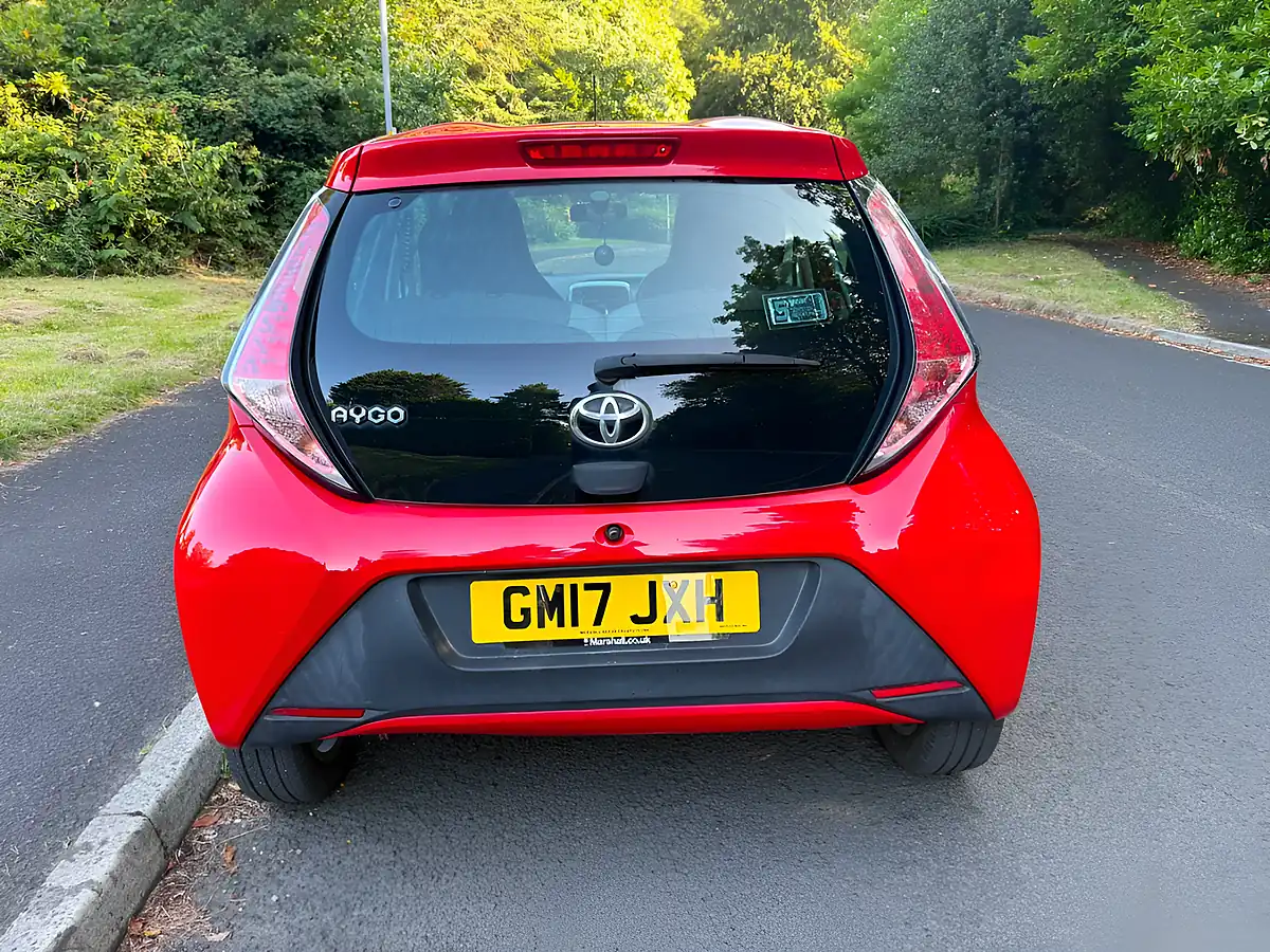 Used 2017 Toyota Aygo X-Play Red - Interior and Exterior details 4