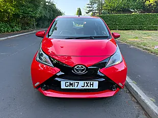 Used 2017 Toyota Aygo X-Play Red - Interior and Exterior details 6