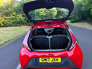 Used 2017 Toyota Aygo X-Play Red - Interior and Exterior details 7