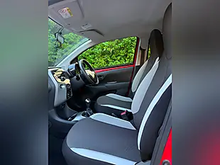 Used 2017 Toyota Aygo X-Play Red - Interior and Exterior details 8