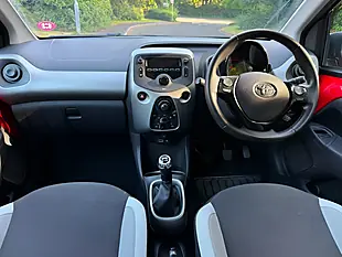 Used 2017 Toyota Aygo X-Play Red - Interior and Exterior details 9