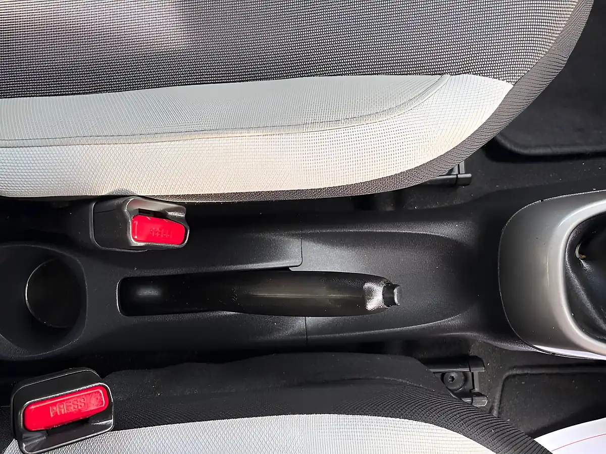 Used 2017 Toyota Aygo X-Play Red - Interior and Exterior details 13
