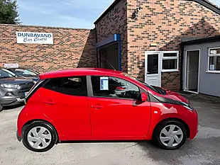Used 2017 Toyota Aygo X-Play Red - Interior and Exterior details 2