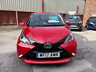 Used 2017 Toyota Aygo X-Play Red - Interior and Exterior details 20
