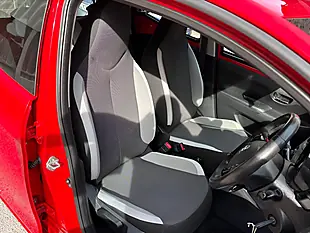 Used 2017 Toyota Aygo X-Play Red - Interior and Exterior details 4