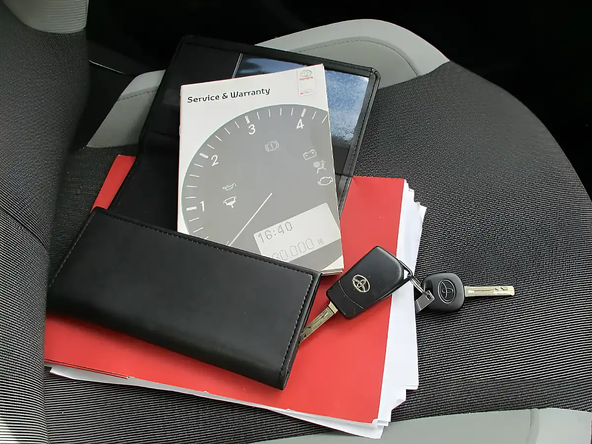 Used 2017 Toyota Aygo X-Play Red - Interior and Exterior details 17