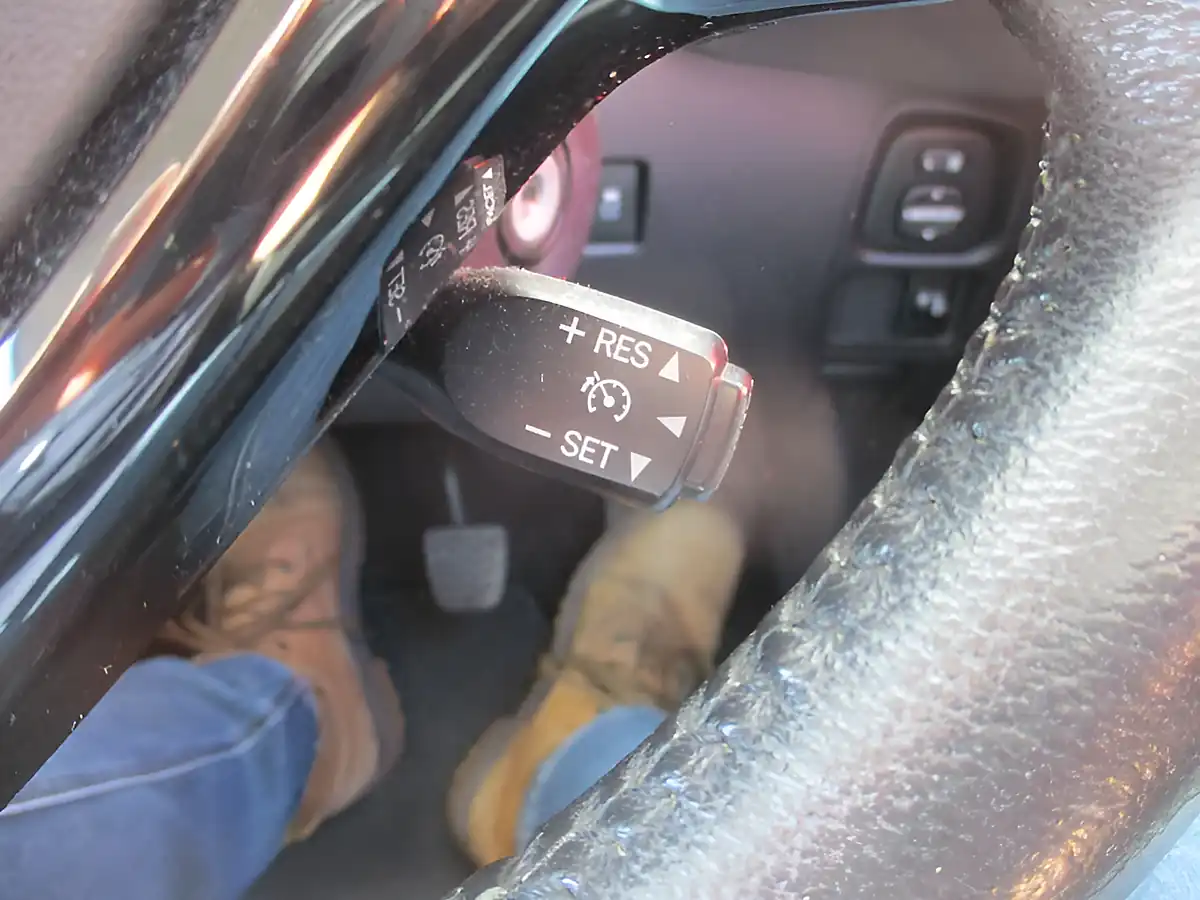 Used 2017 Toyota Aygo X-Play Red - Interior and Exterior details 18