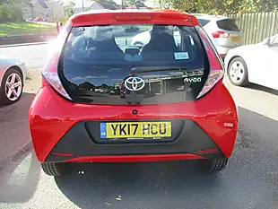 Used 2017 Toyota Aygo X-Play Red - Interior and Exterior details 4