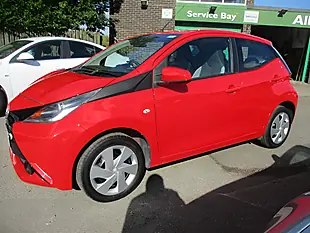 Used 2017 Toyota Aygo X-Play Red - Interior and Exterior details 7