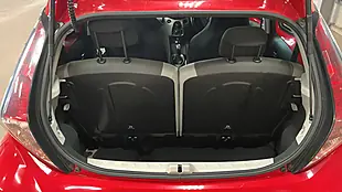 Used 2017 Toyota Aygo X-Play Red - Interior and Exterior details 10